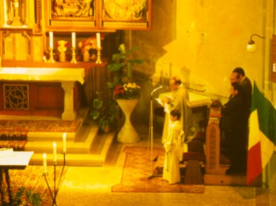 don Giorgio durante la S Messa anni 60-70